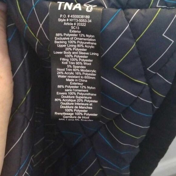 Aritzia TNA Verbier Winter Jacket - Picture 8 of 10